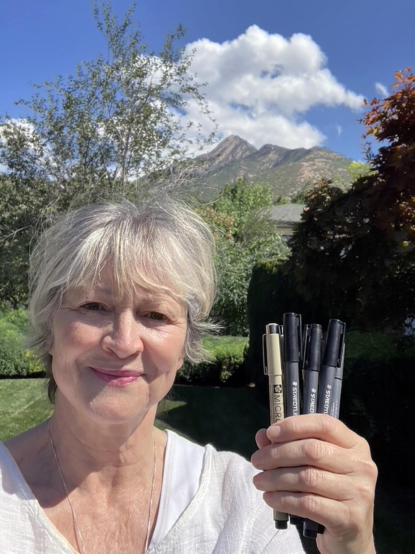 Photo of illustrator Jeraldine Lovell-Cole, illustrator of Diary of a Dyslexic Kid, sister of the author, and a dyslexic kid herself.